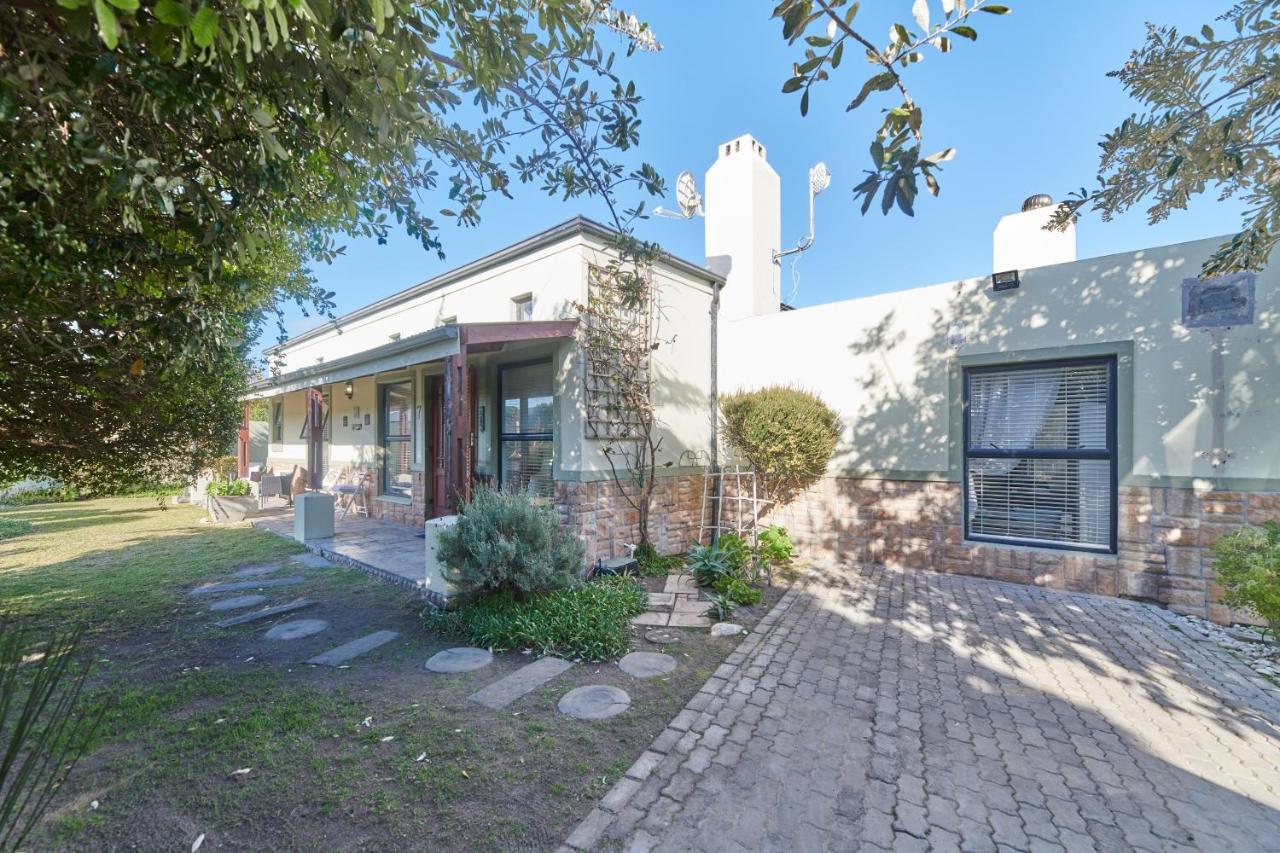 Fraai Uitzicht Struisbaai Apartment Bagian luar foto
