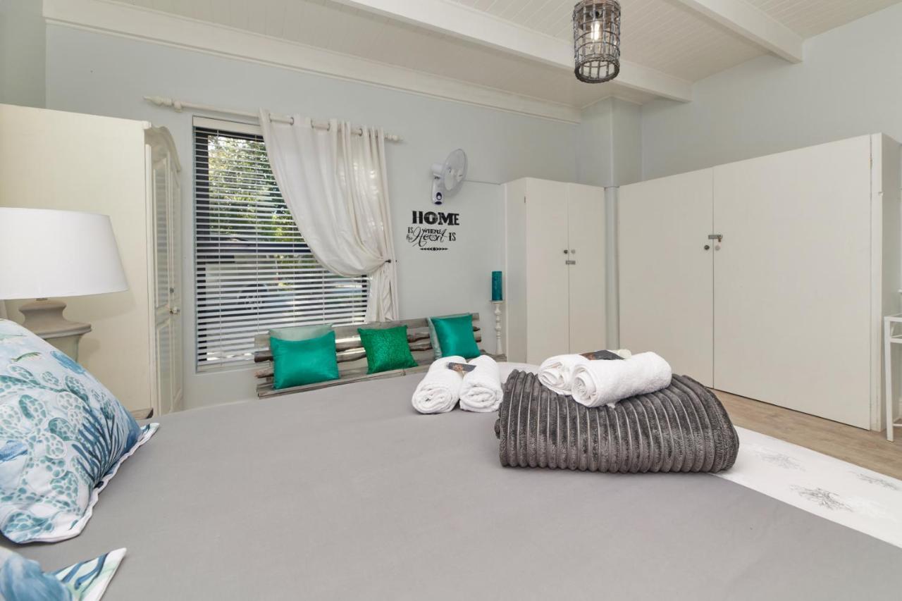 Fraai Uitzicht Struisbaai Apartment Bagian luar foto