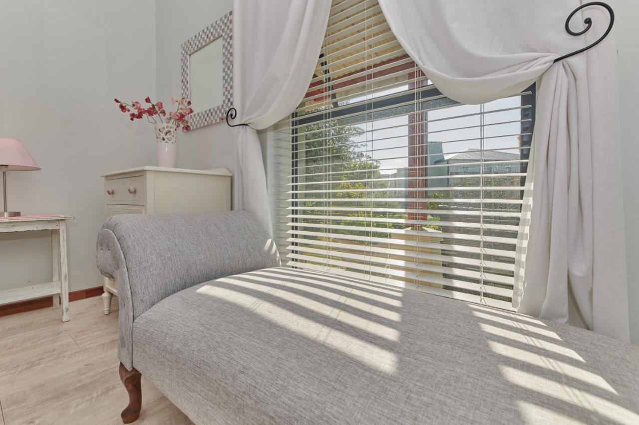 Fraai Uitzicht Struisbaai Apartment Bagian luar foto