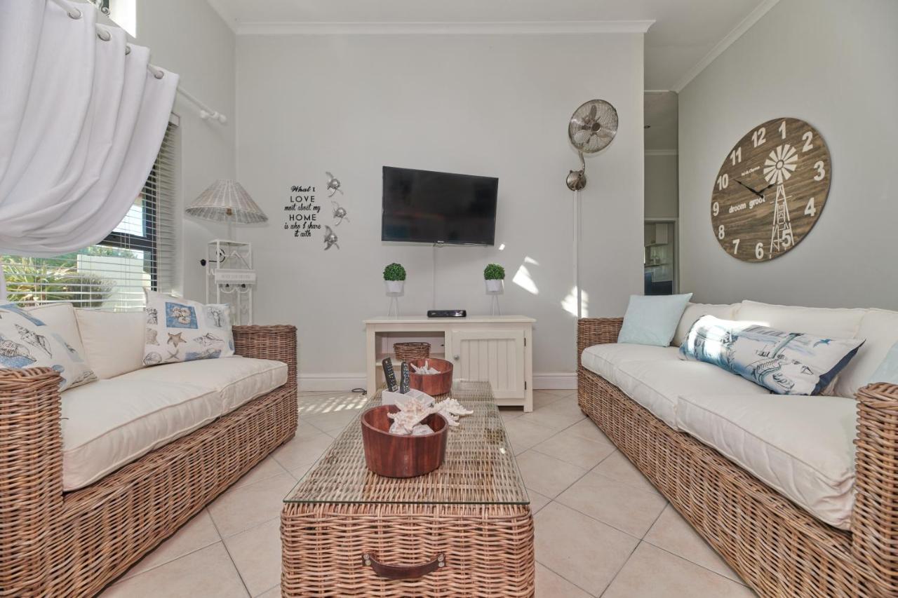 Fraai Uitzicht Struisbaai Apartment Bagian luar foto